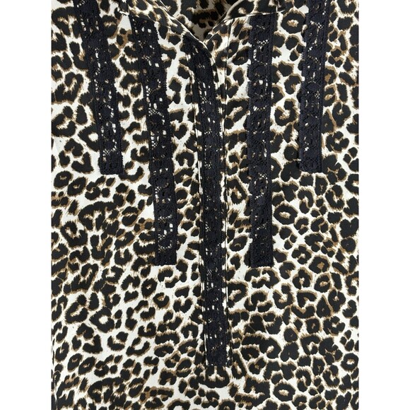 Chicos Leopard Cheetah Brown Black Sz 1 Split Neckline Roll Tab Woman’s Blouse - Picture 7 of 9